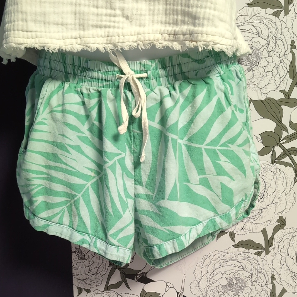 Billabong Mint Leaf Print Women's Cotton Shorts - Picture 2 of 8